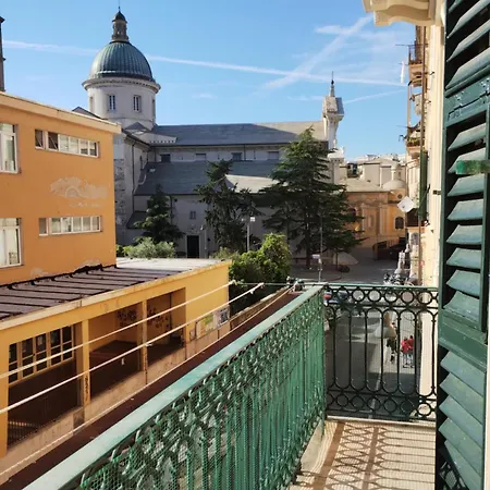 Savona, Due Passi Dalla Darsena, Grazioso Trilocale * Savona