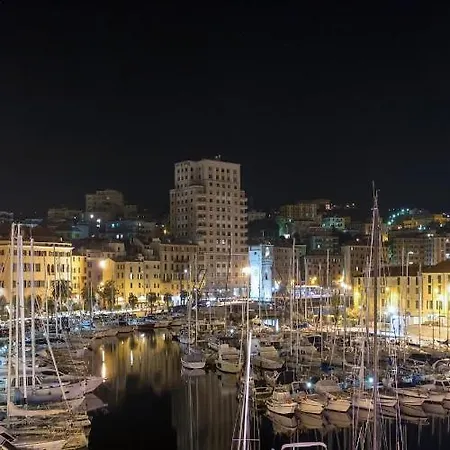 Savona, Due Passi Dalla Darsena, Grazioso Trilocale