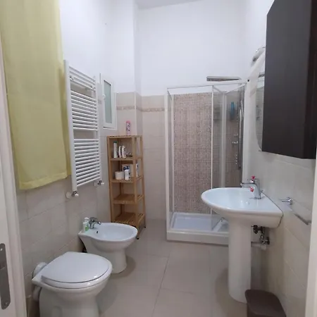 Appartement Savona, Due Passi Dalla Darsena, Grazioso Trilocale
