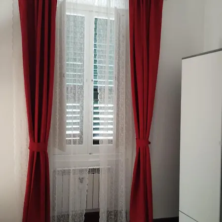 Appartement Savona, Due Passi Dalla Darsena, Grazioso Trilocale *