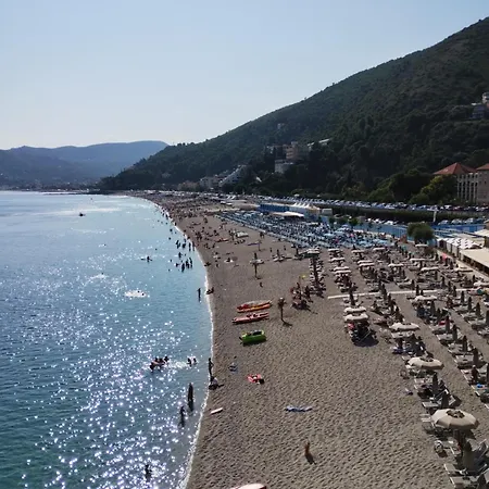 Appartement Savona, Due Passi Dalla Darsena, Grazioso Trilocale *
